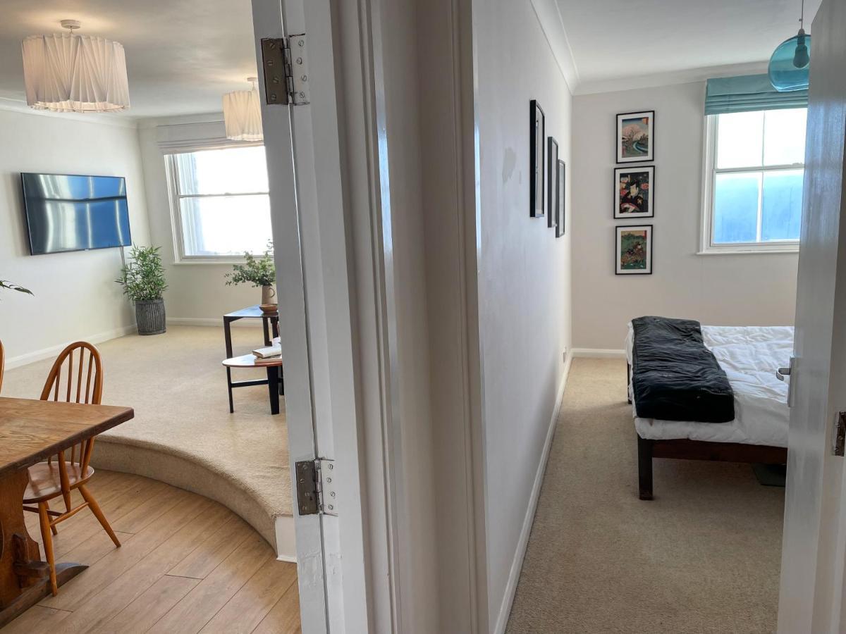 Stunning Seafront Flat,St Leonards Apartman Kültér fotó